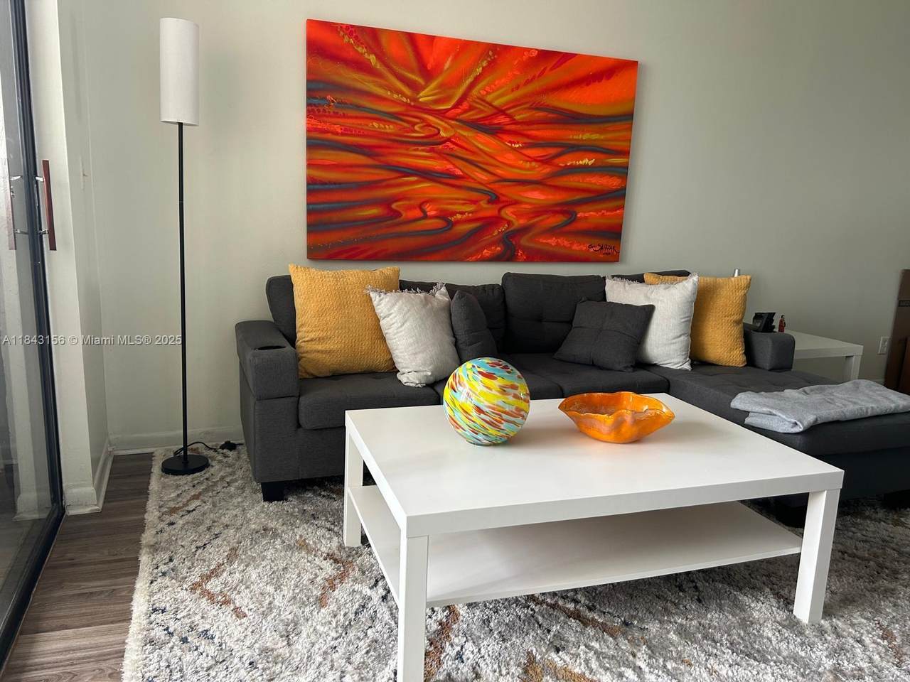 2851 Somerset Dr - Photo 1