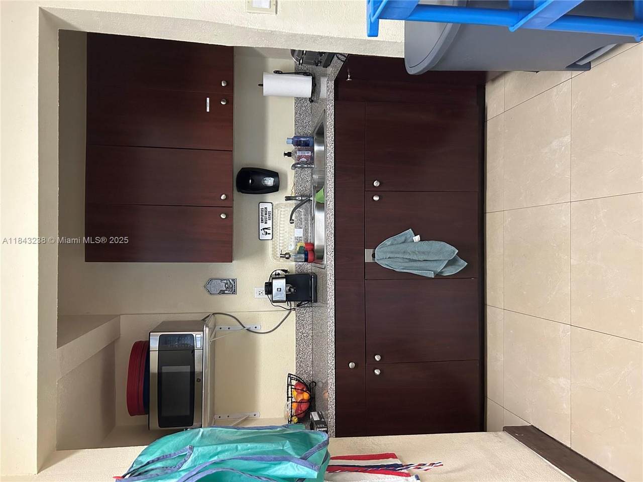 https://bt-photos.global.ssl.fastly.net/miami/1280_boomver_1_A11843238-2.jpg