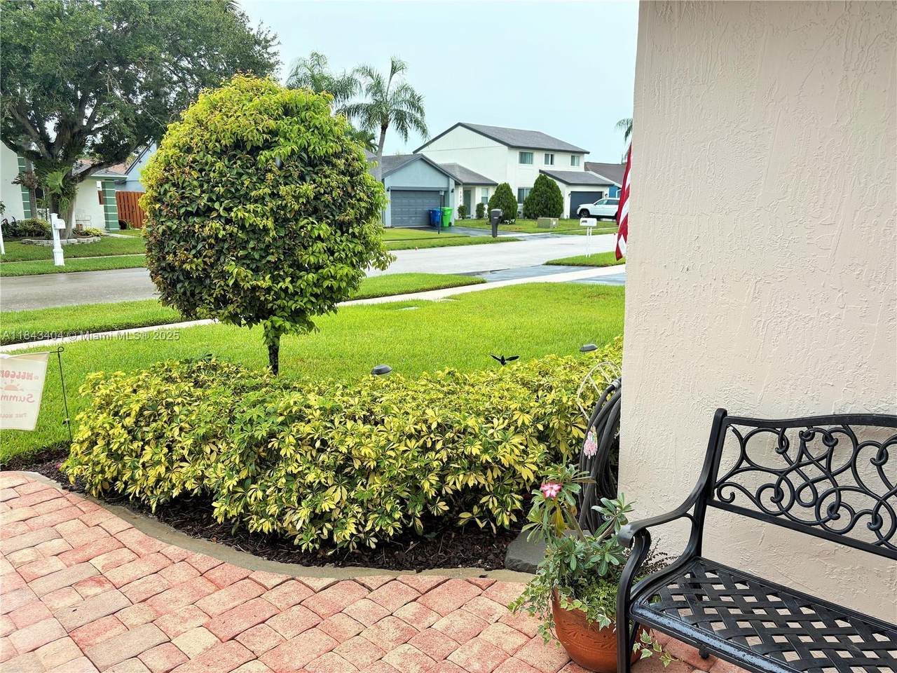 https://bt-photos.global.ssl.fastly.net/miami/1280_boomver_1_A11843404-2.jpg