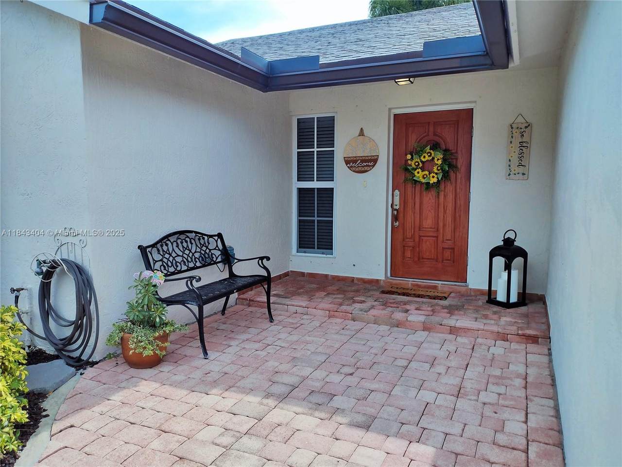 https://bt-photos.global.ssl.fastly.net/miami/1280_boomver_1_A11843404-2.jpg