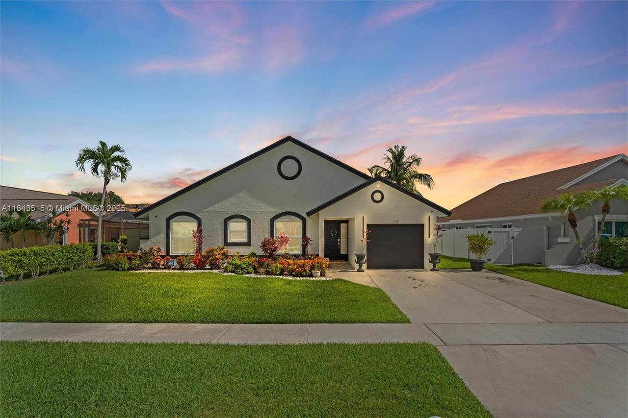 22397 Swordfish Dr - Photo 1