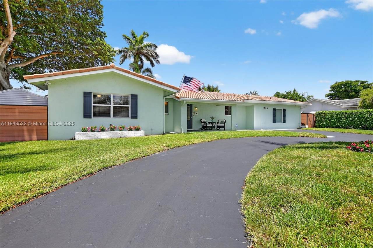 https://bt-photos.global.ssl.fastly.net/miami/1280_boomver_1_A11843532-2.jpg