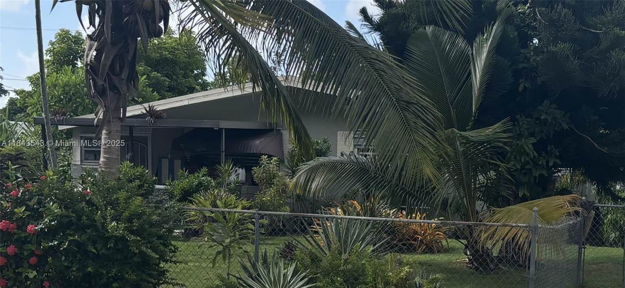 https://bt-photos.global.ssl.fastly.net/miami/1280_boomver_1_A11843543-2.jpg