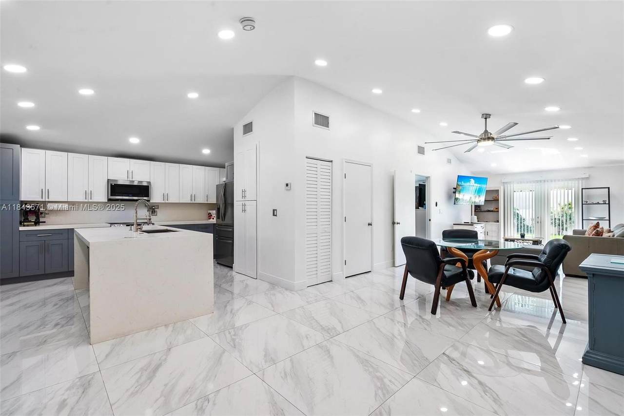 2001 22nd Ave - Photo 1