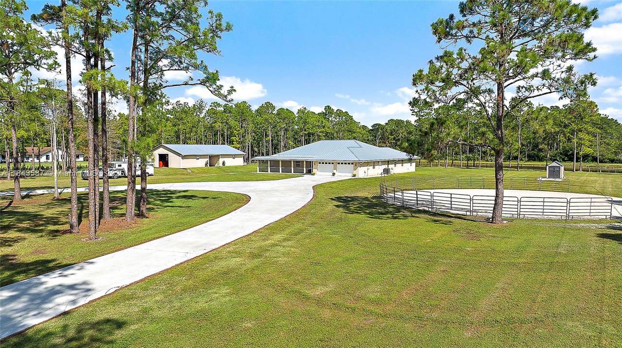 13006 Arrowwood Dr - Photo 1