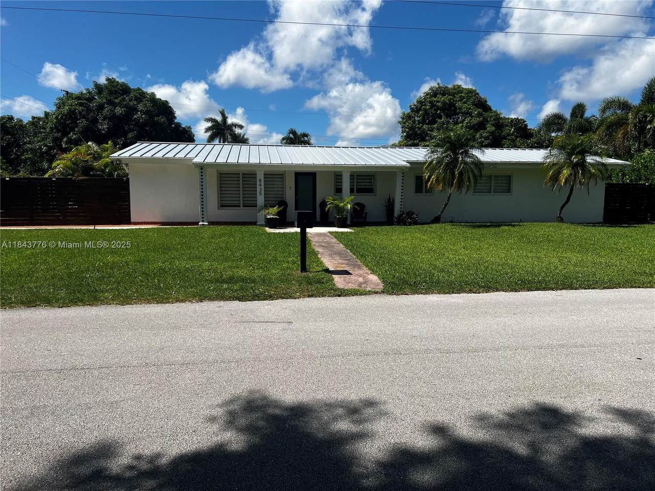 8435 156th St - Photo 1