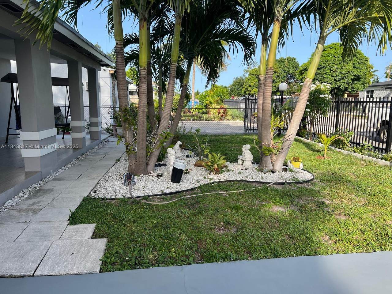 https://bt-photos.global.ssl.fastly.net/miami/1280_boomver_1_A11843817-2.jpg
