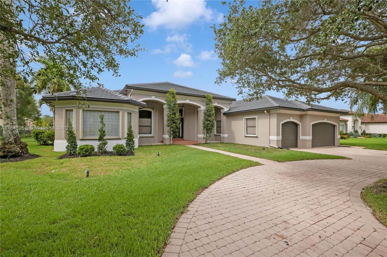 https://bt-photos.global.ssl.fastly.net/miami/1280_boomver_1_A11843951-2.jpg
