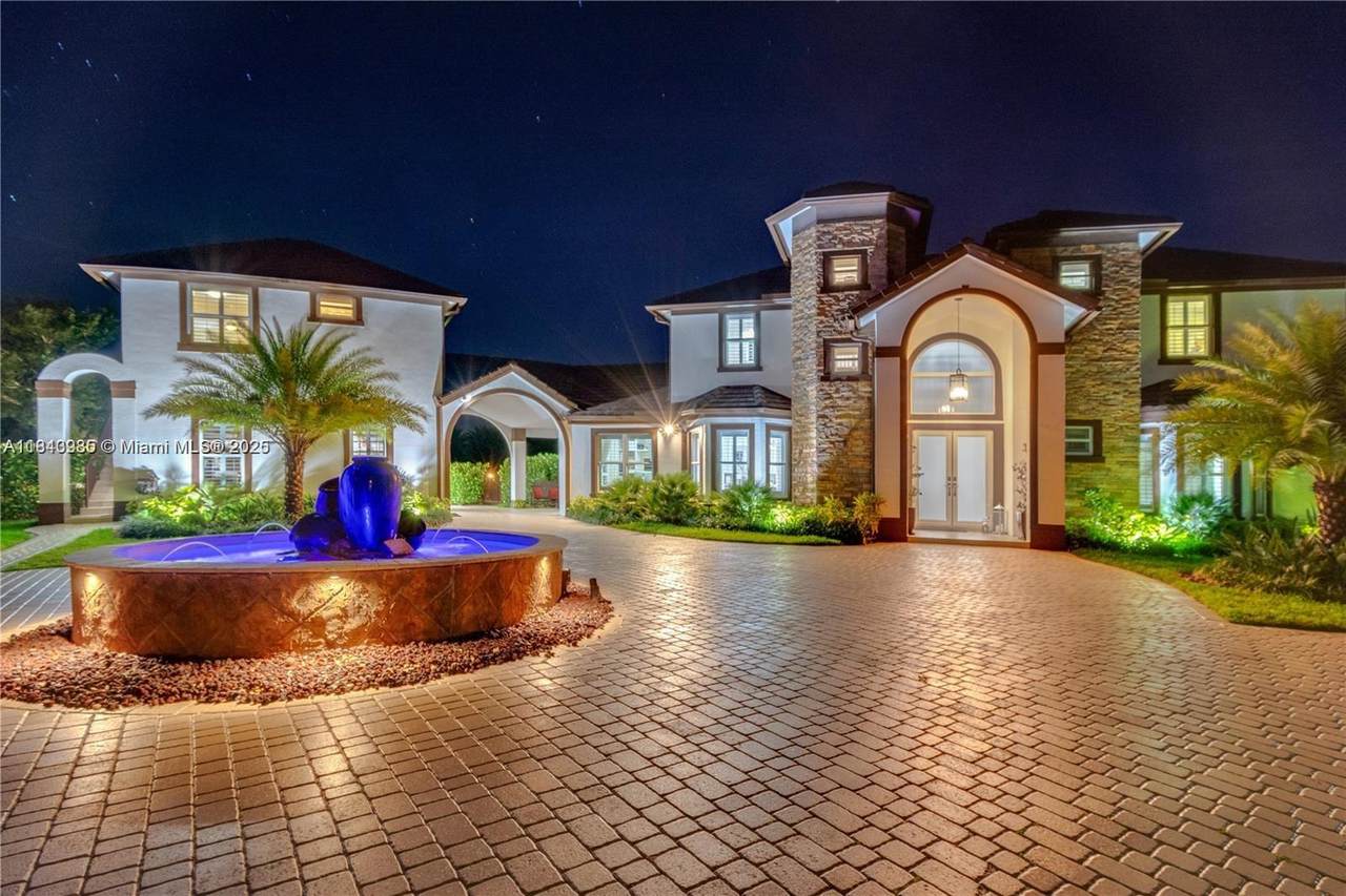 https://bt-photos.global.ssl.fastly.net/miami/1280_boomver_1_A11843985-2.jpg