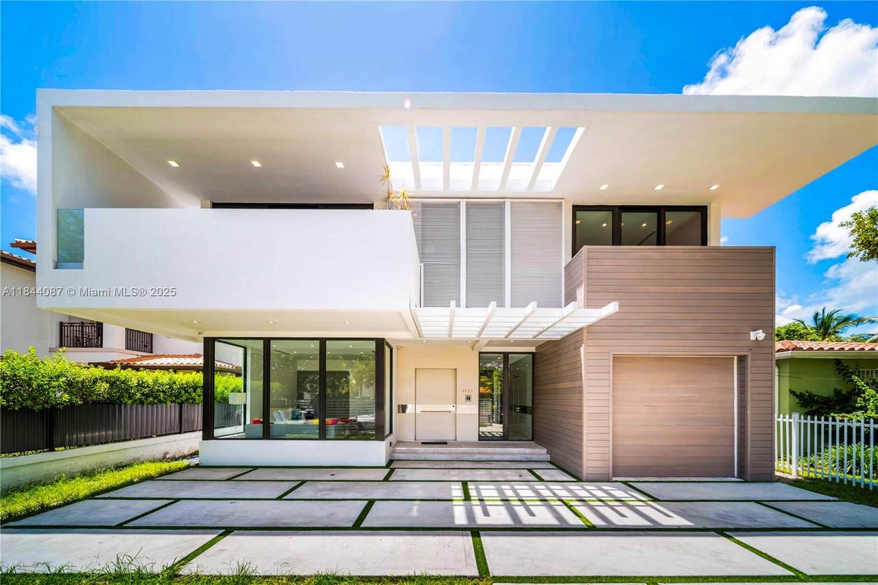 https://bt-photos.global.ssl.fastly.net/miami/1280_boomver_1_A11844087-2.jpg