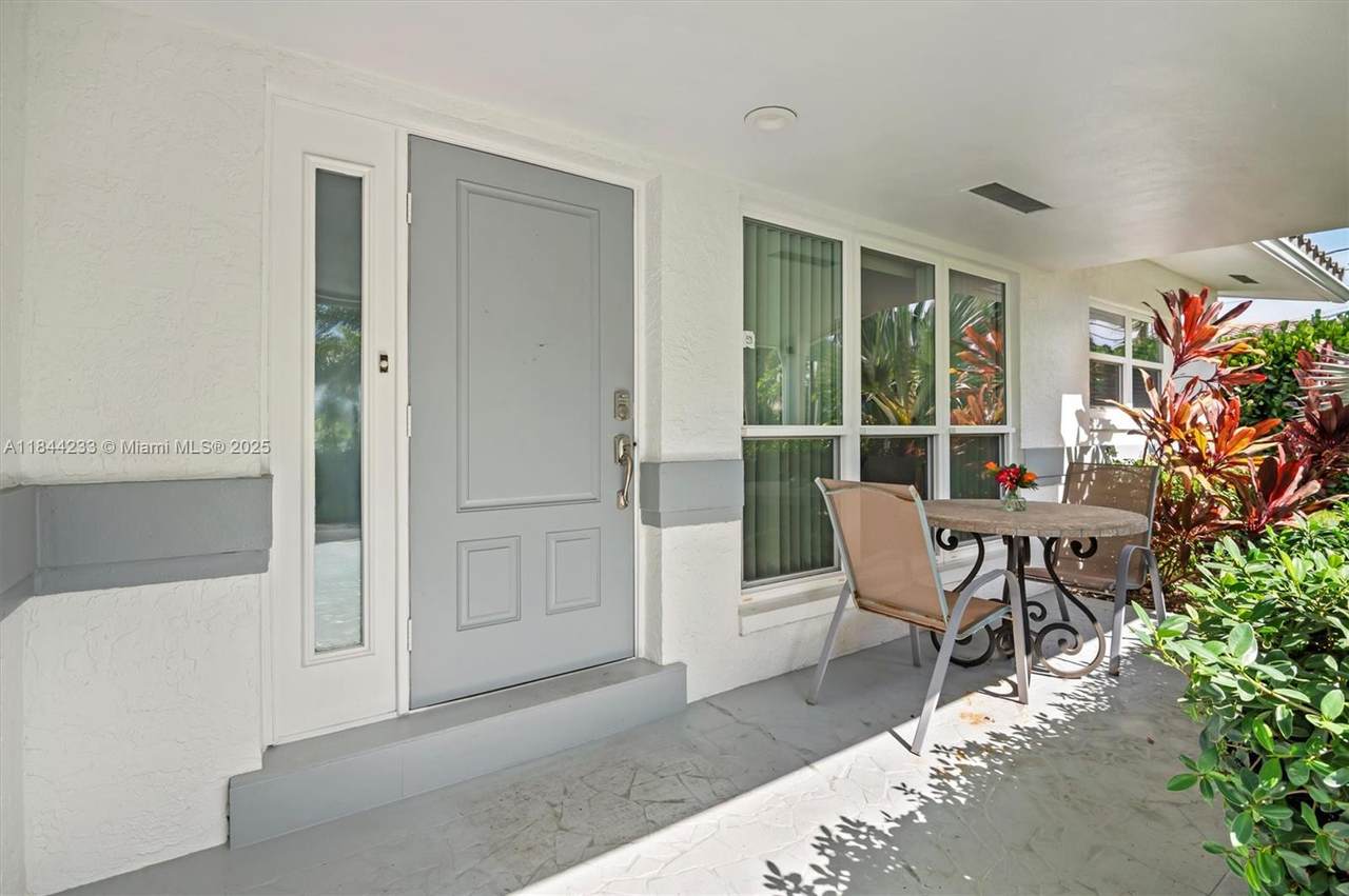 https://bt-photos.global.ssl.fastly.net/miami/1280_boomver_1_A11844233-2.jpg