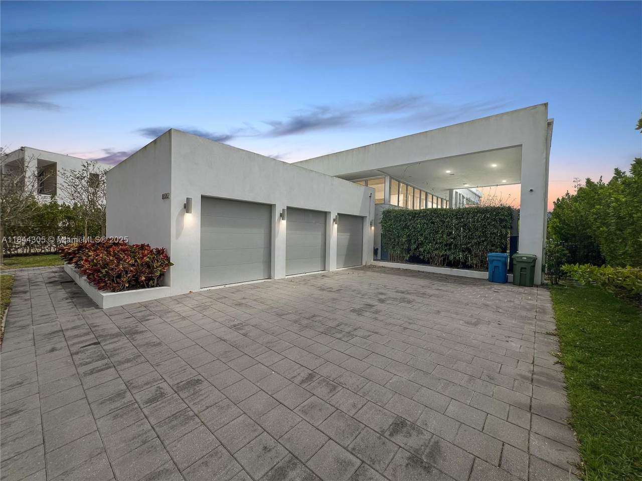 16582 Botaniko Dr S - Photo 1