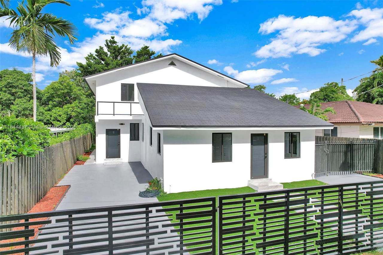 972 44th Ave - Photo 1