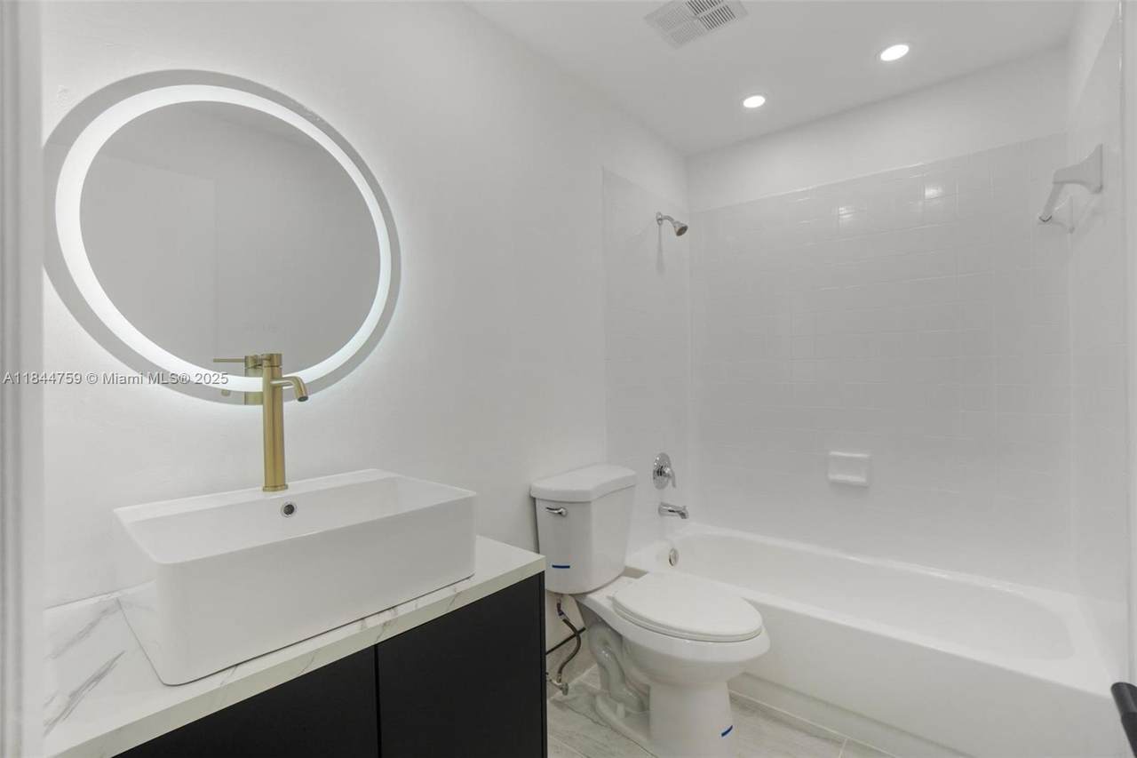8041 41st Court - Photo 1
