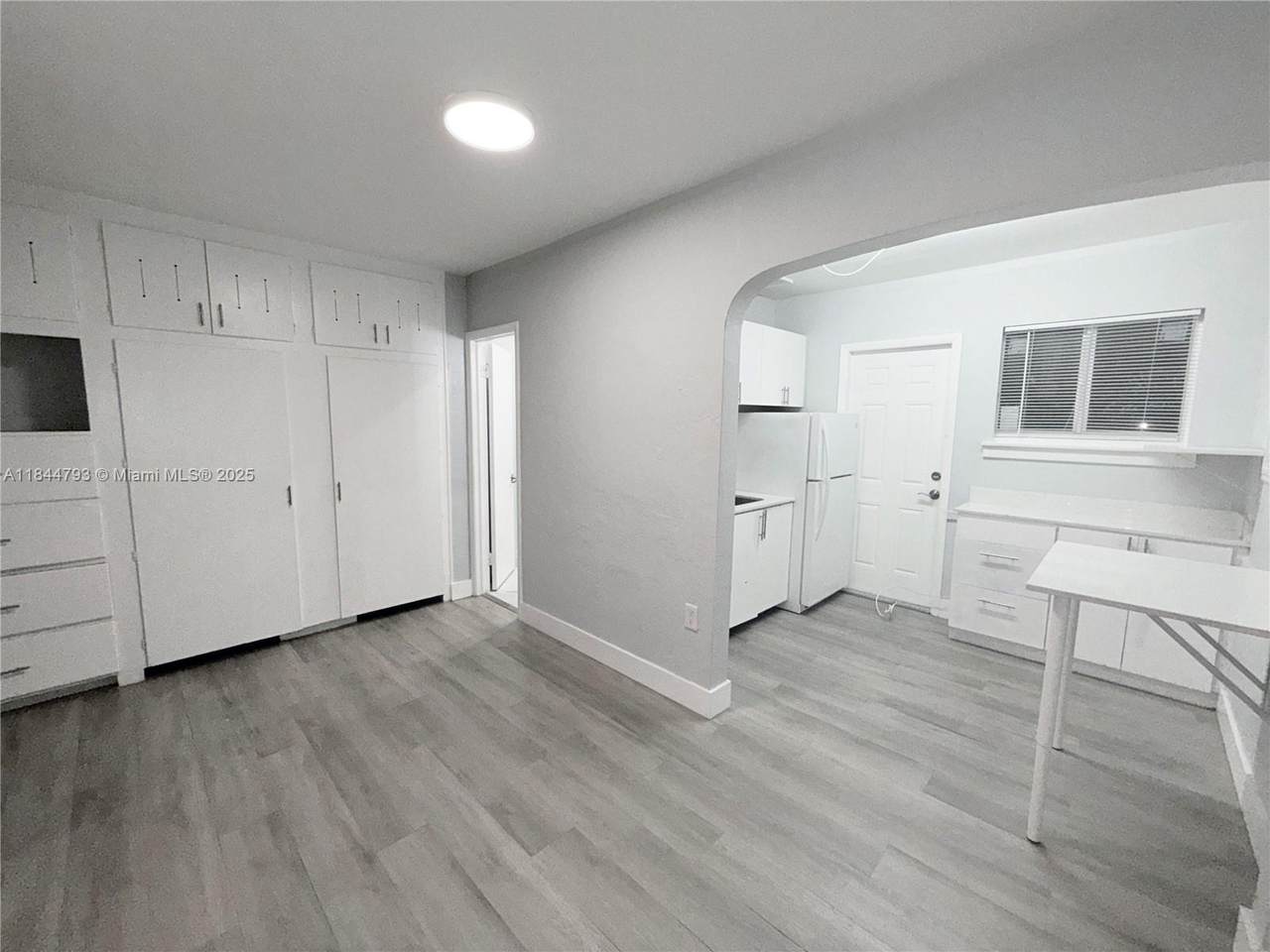 1815 Mckinley St - Photo 1