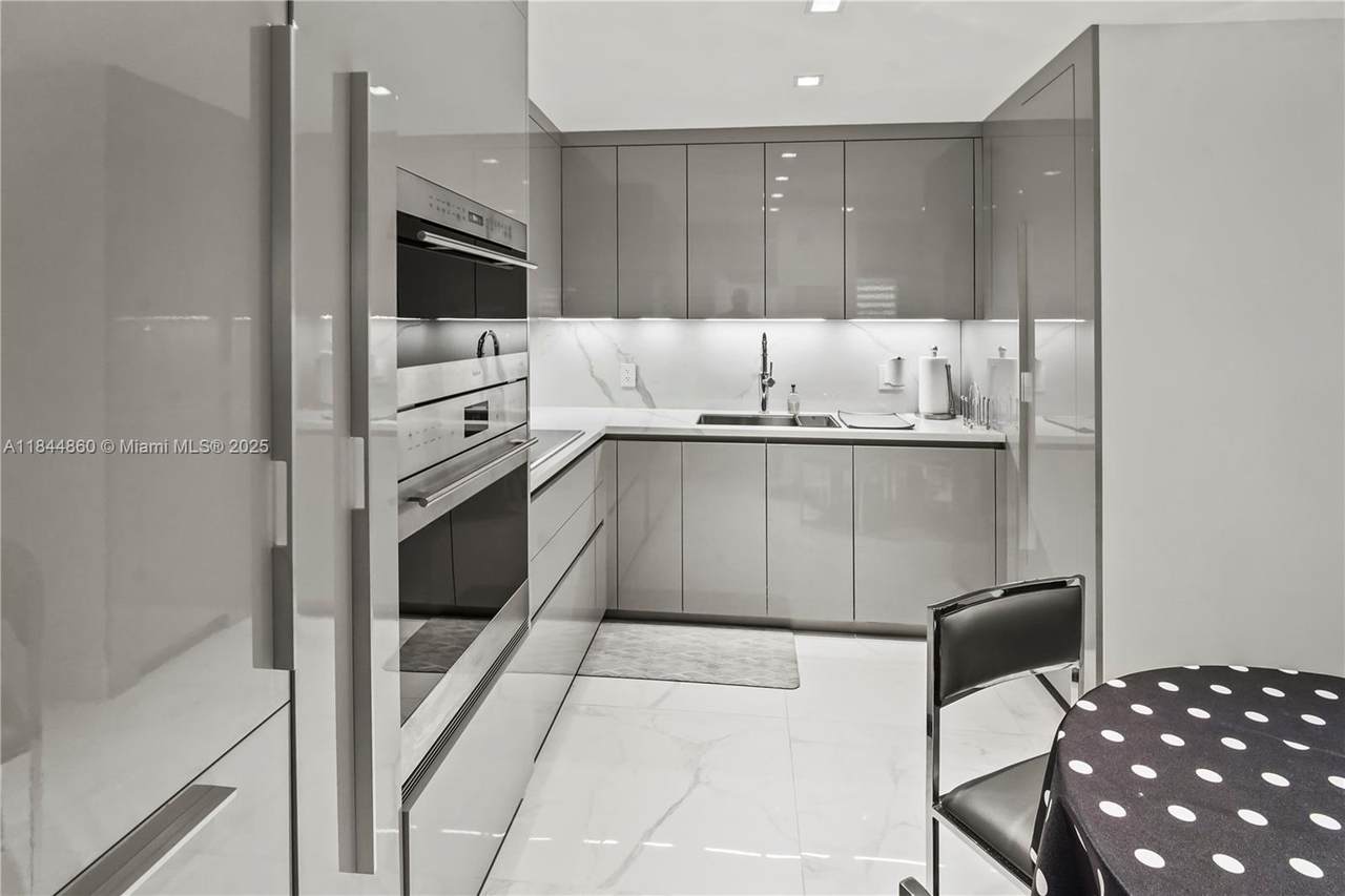 8877 Collins Ave - Photo 1