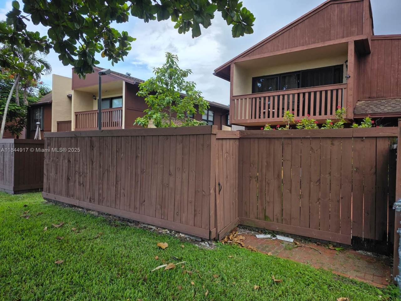 https://bt-photos.global.ssl.fastly.net/miami/1280_boomver_1_A11844917-2.jpg