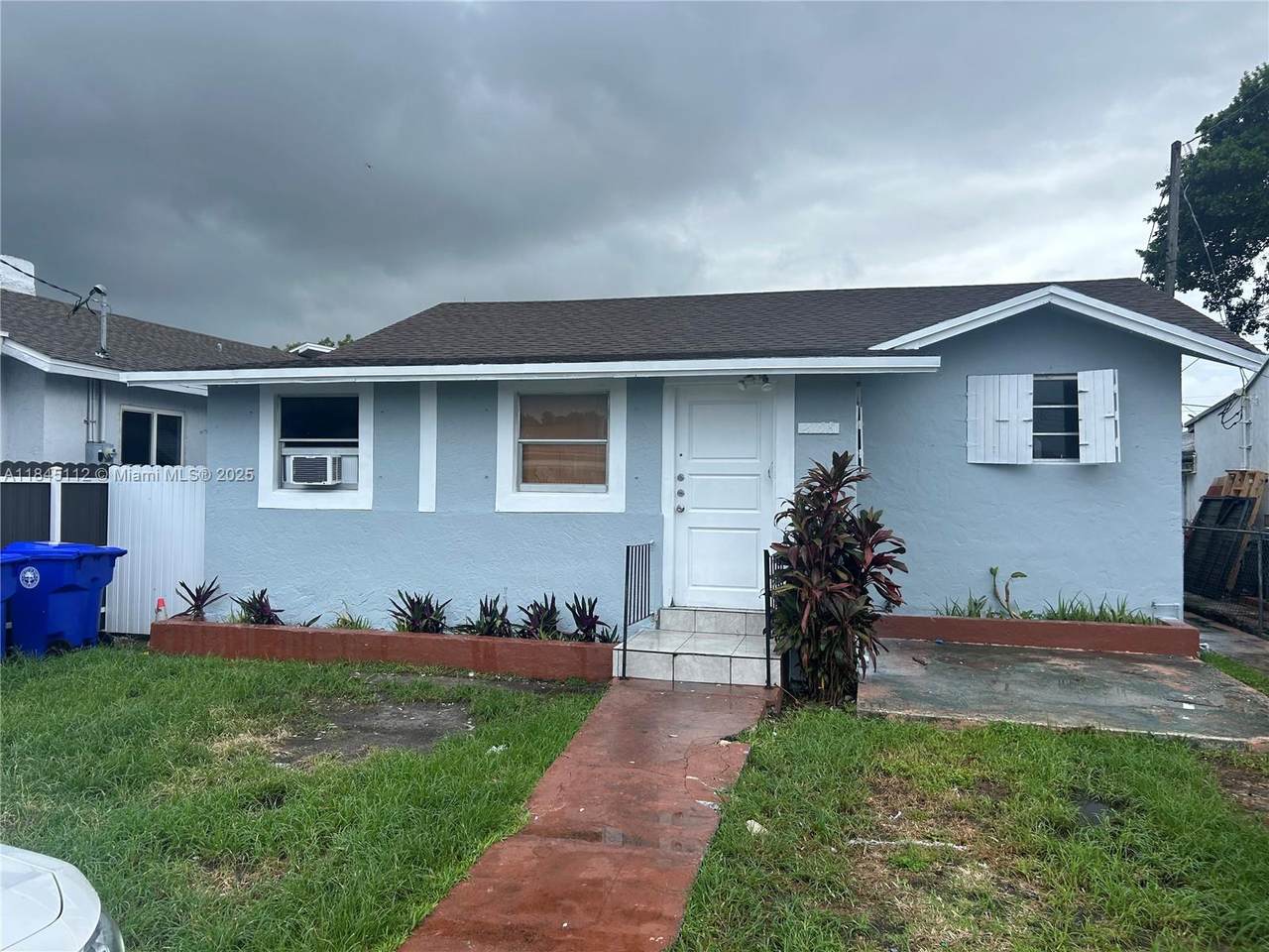 2708 22nd Ct - Photo 1