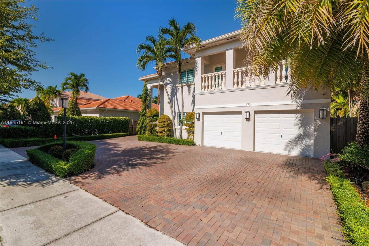 https://bt-photos.global.ssl.fastly.net/miami/1280_boomver_1_A11845191-2.jpg