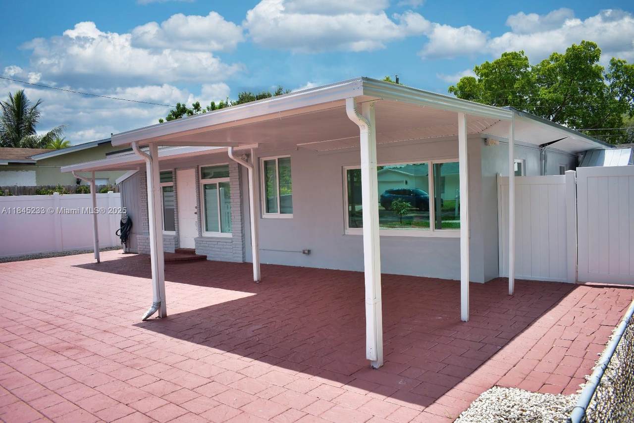https://bt-photos.global.ssl.fastly.net/miami/1280_boomver_1_A11845233-2.jpg