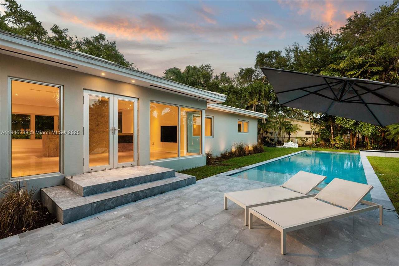 520 Castania Ave - Photo 1
