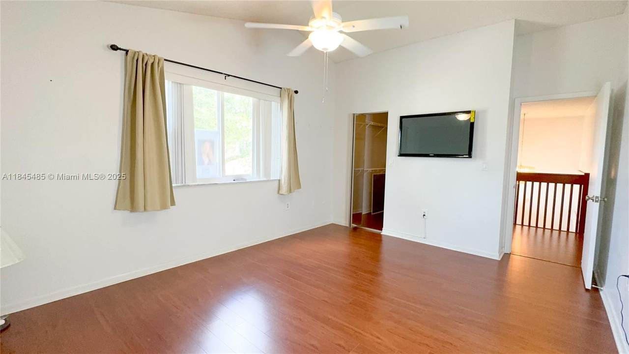 https://bt-photos.global.ssl.fastly.net/miami/1280_boomver_1_A11845485-2.jpg