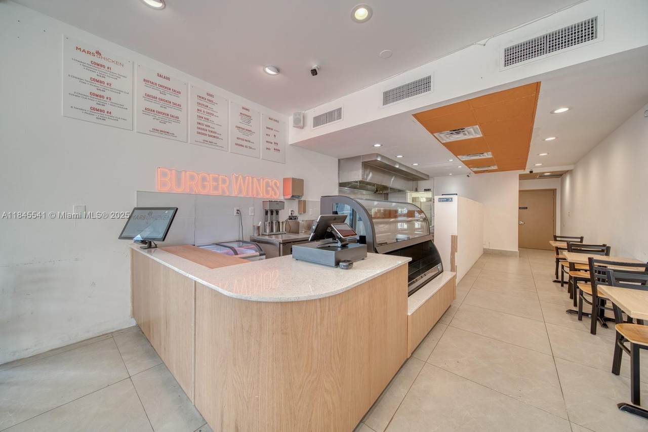 Turnkey Beachside Restaurant For Sale - Photo 1