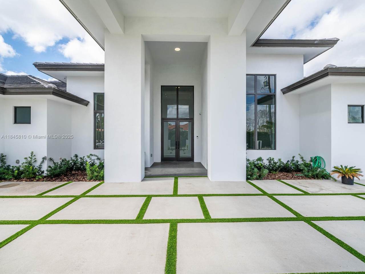 https://bt-photos.global.ssl.fastly.net/miami/1280_boomver_1_A11845810-2.jpg