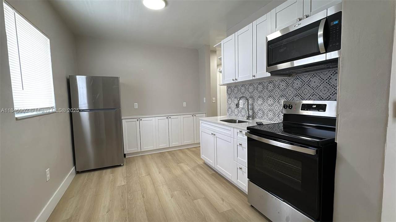 2960 Flagler St - Photo 1