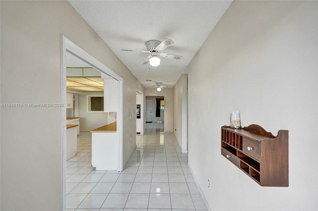 https://bt-photos.global.ssl.fastly.net/miami/1280_boomver_1_A11846114-2.jpg