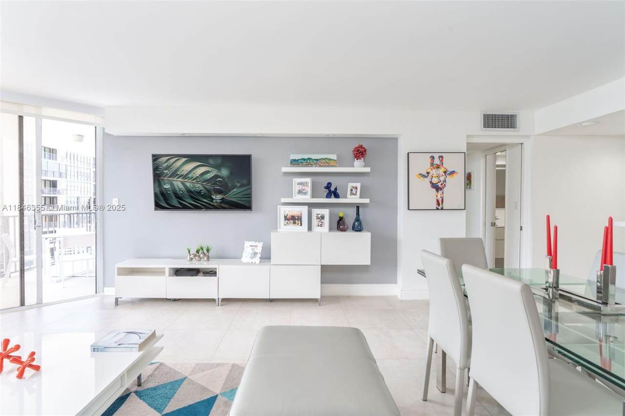 1901 Brickell Ave - Photo 1