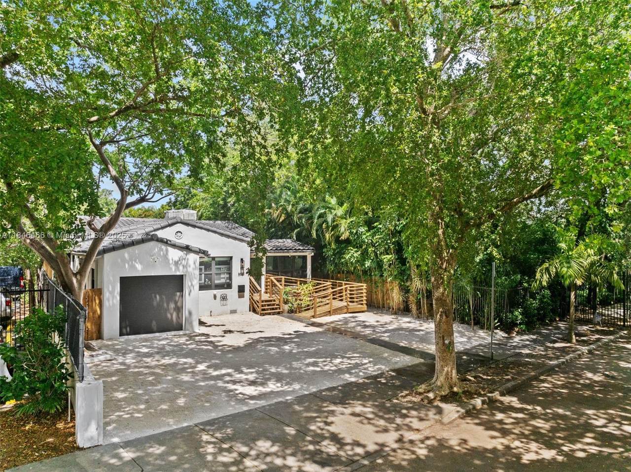 5981 6th Ave - Photo 1