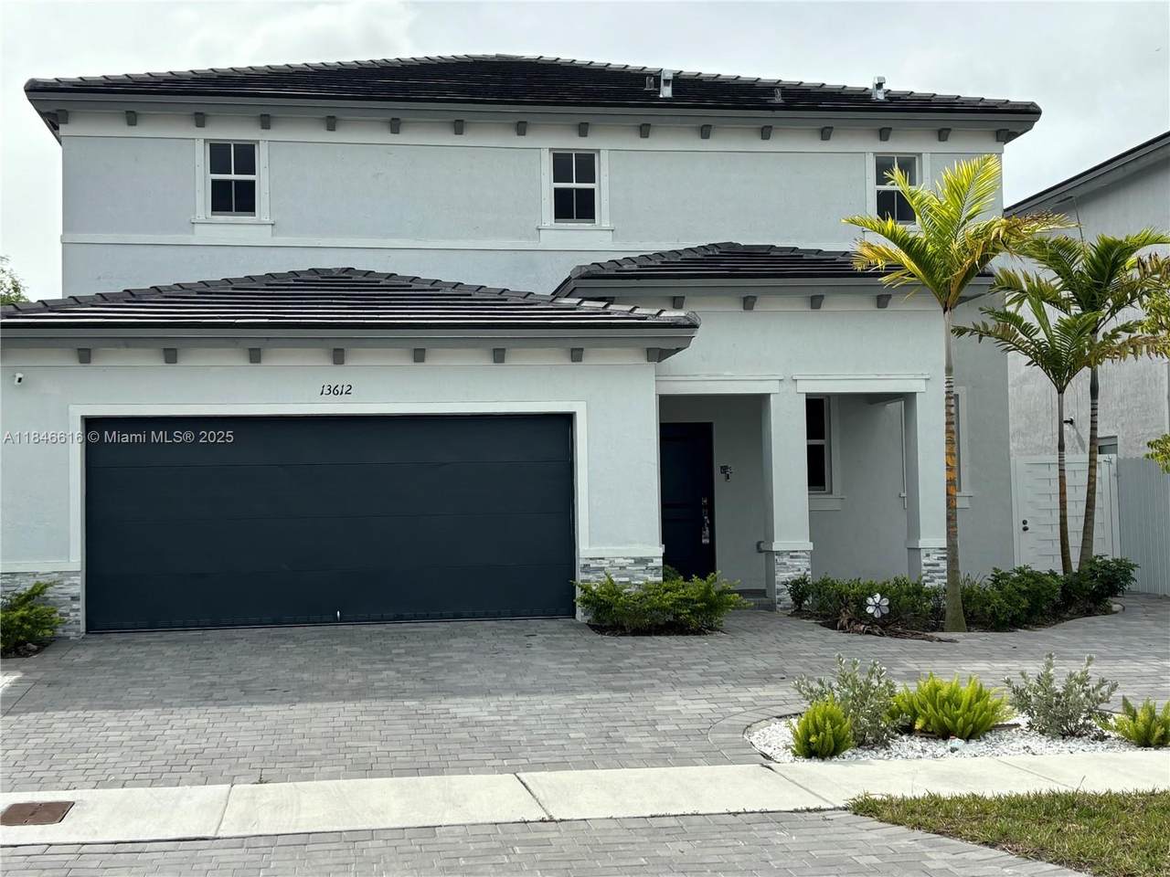 13612 184th Ln - Photo 1