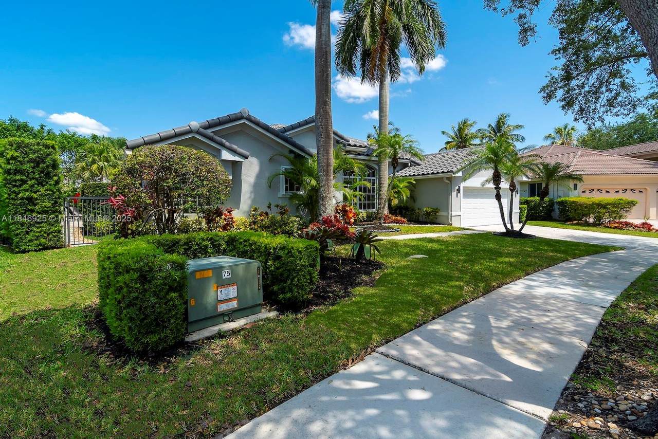 https://bt-photos.global.ssl.fastly.net/miami/1280_boomver_1_A11846925-2.jpg