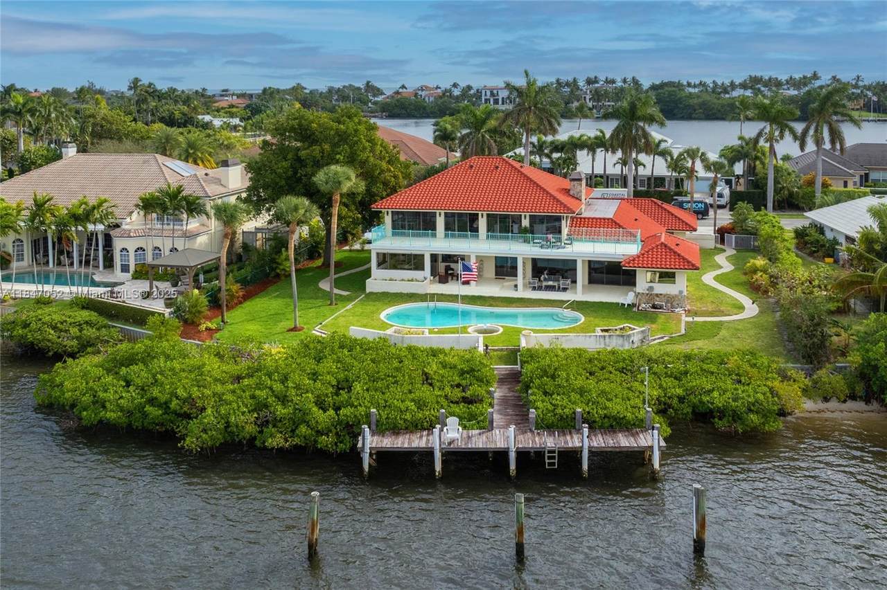 1635 Lands End Rd - Photo 1
