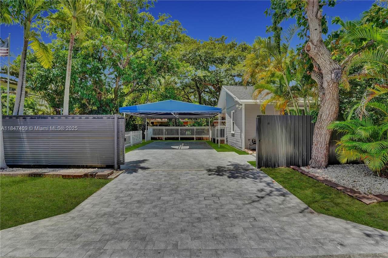 https://bt-photos.global.ssl.fastly.net/miami/1280_boomver_1_A11847409-2.jpg