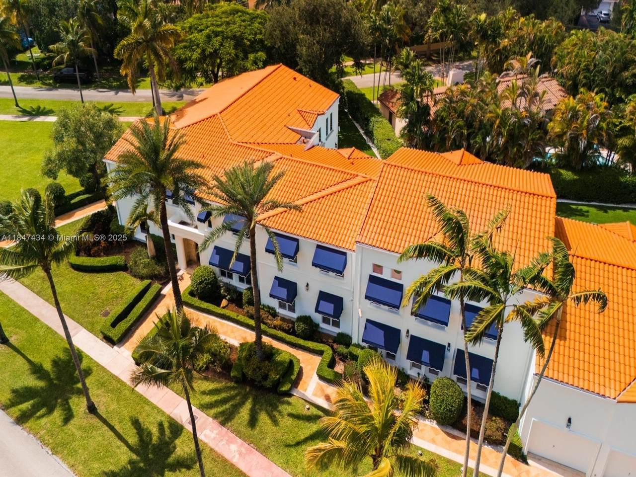 https://bt-photos.global.ssl.fastly.net/miami/1280_boomver_1_A11847434-2.jpg