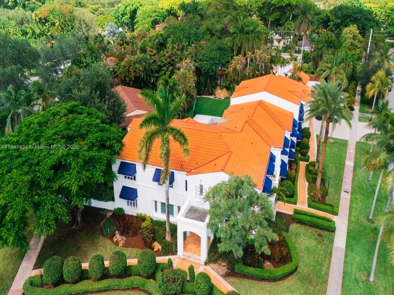 https://bt-photos.global.ssl.fastly.net/miami/1280_boomver_1_A11847434-2.jpg