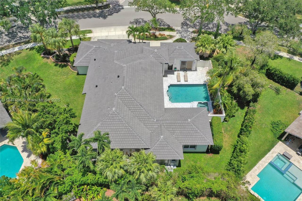 https://bt-photos.global.ssl.fastly.net/miami/1280_boomver_1_A11847456-2.jpg