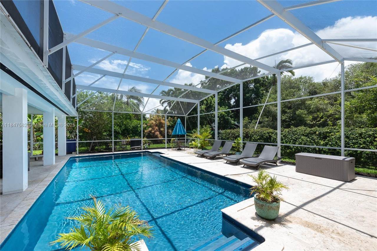 https://bt-photos.global.ssl.fastly.net/miami/1280_boomver_1_A11847582-2.jpg