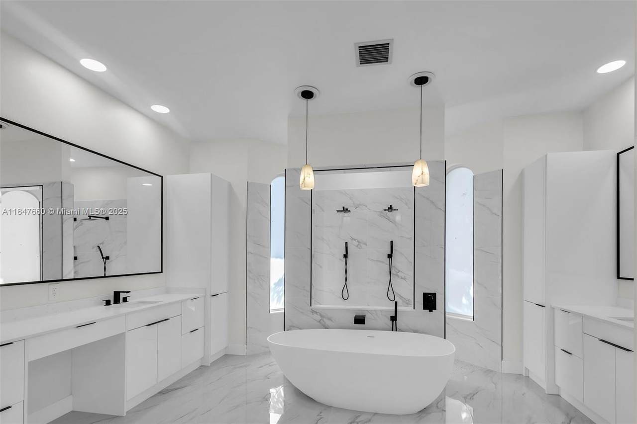 https://bt-photos.global.ssl.fastly.net/miami/1280_boomver_1_A11847660-2.jpg