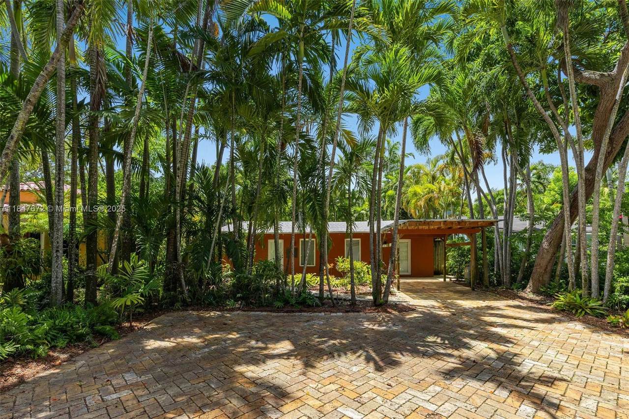 https://bt-photos.global.ssl.fastly.net/miami/1280_boomver_1_A11847672-2.jpg