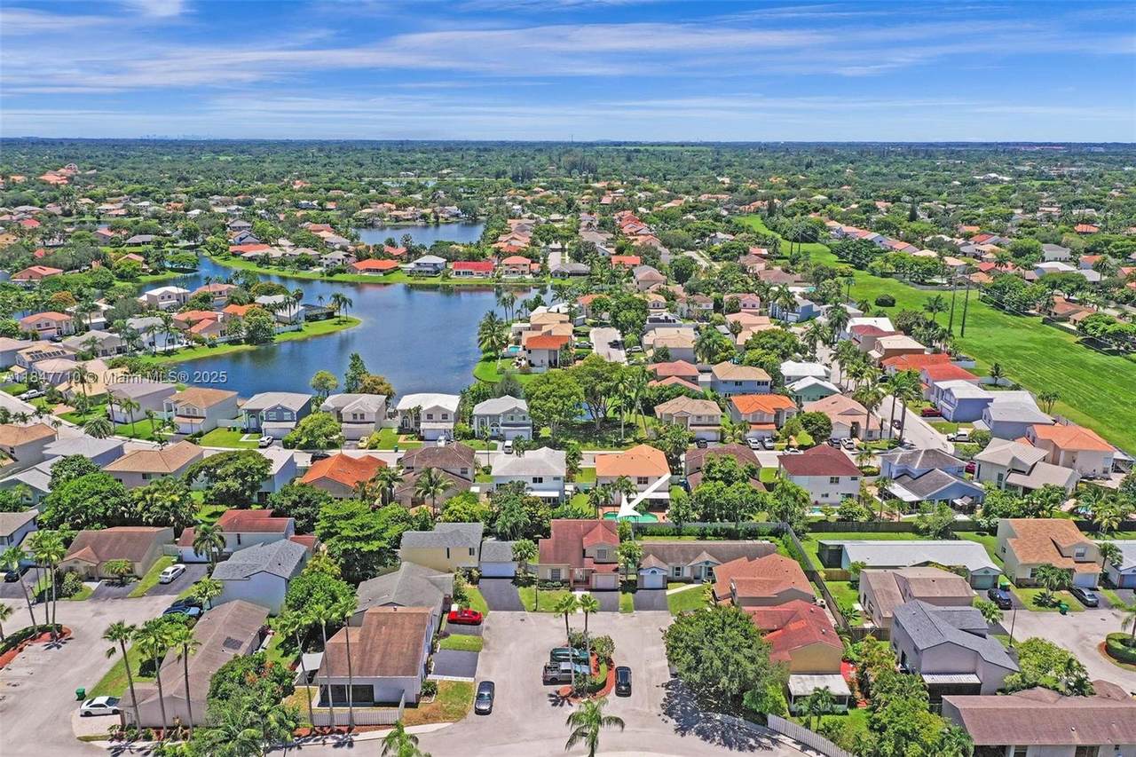 https://bt-photos.global.ssl.fastly.net/miami/1280_boomver_1_A11847710-2.jpg