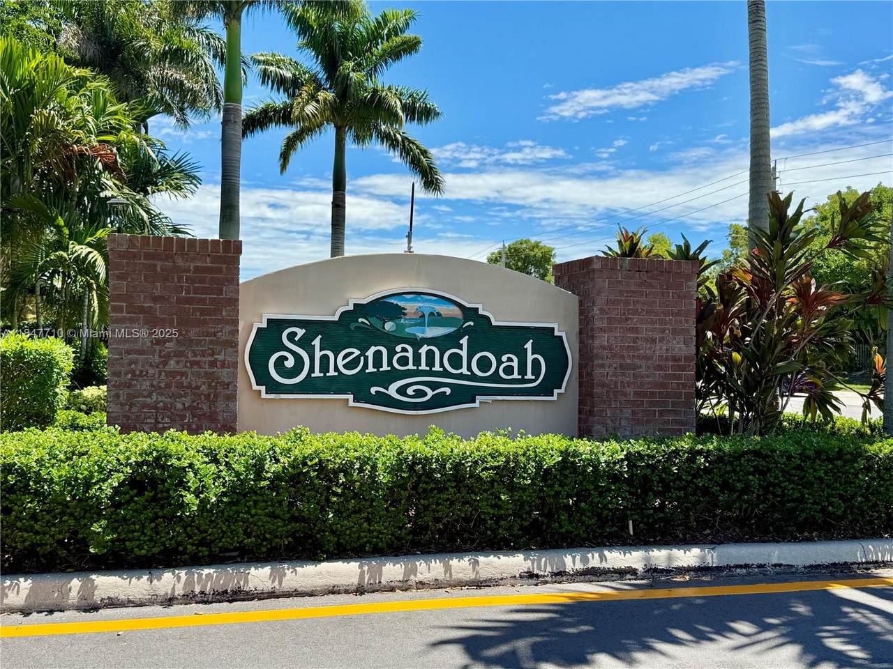 https://bt-photos.global.ssl.fastly.net/miami/1280_boomver_1_A11847710-2.jpg