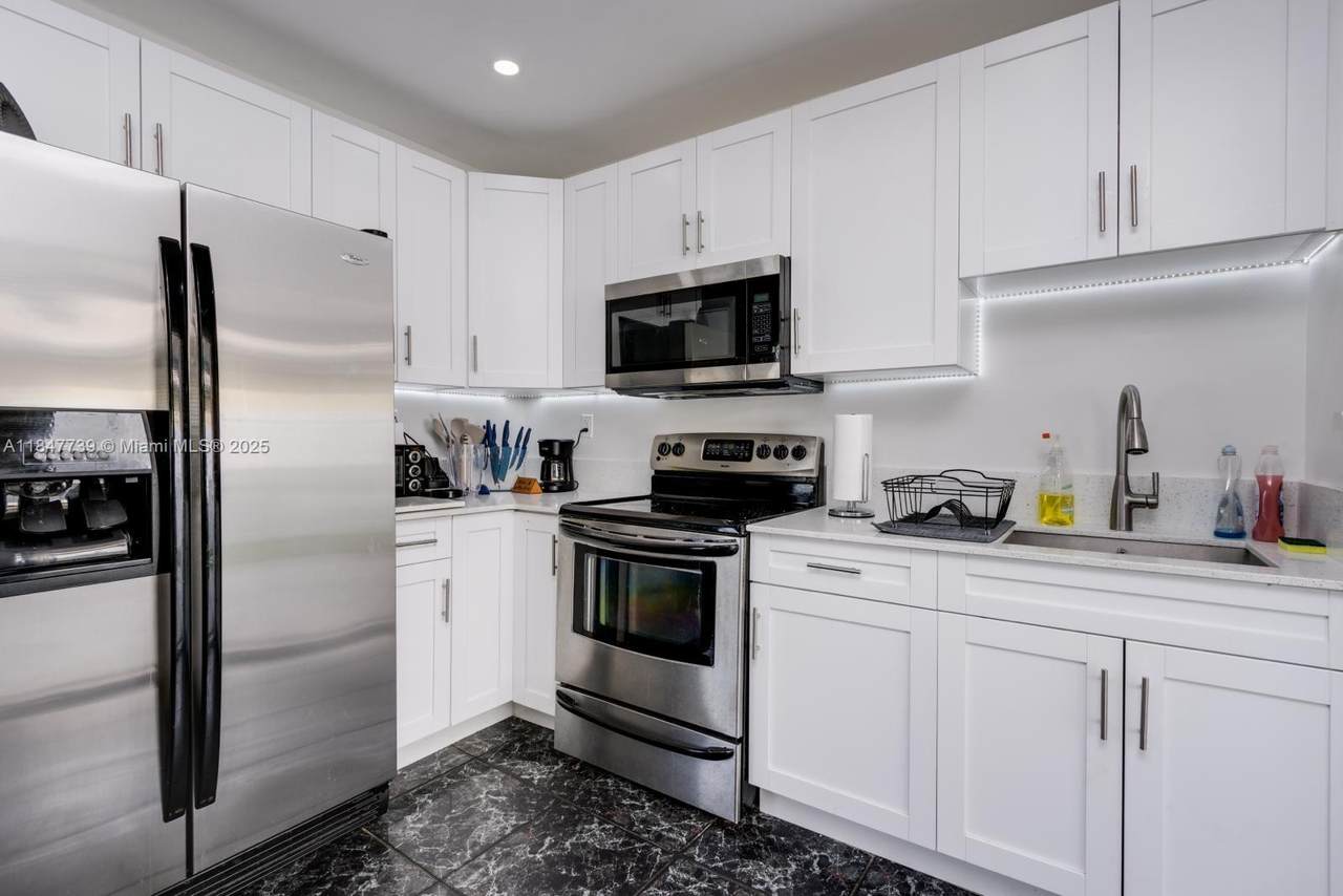 2784 9th St - Photo 1