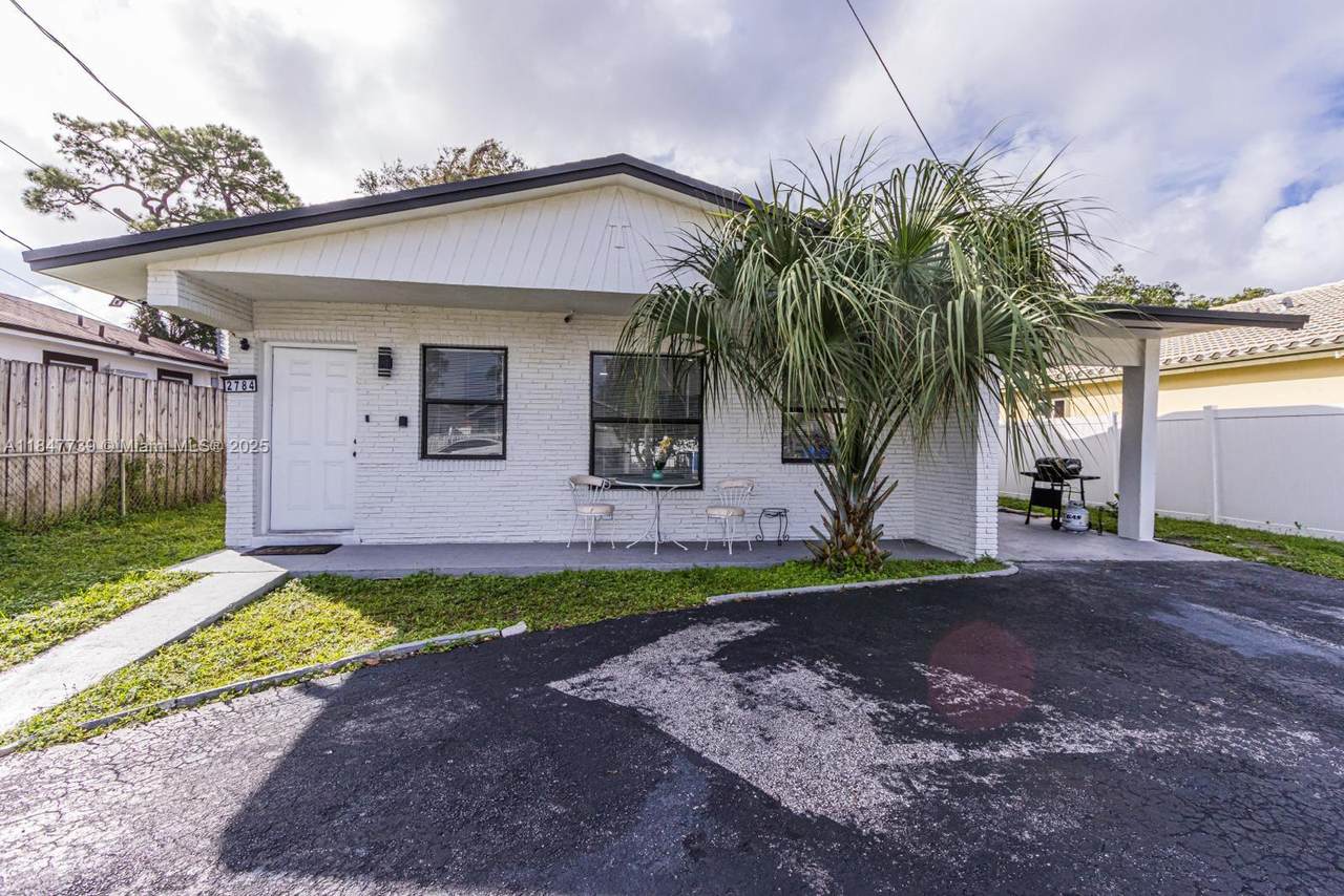 https://bt-photos.global.ssl.fastly.net/miami/1280_boomver_1_A11847739-2.jpg