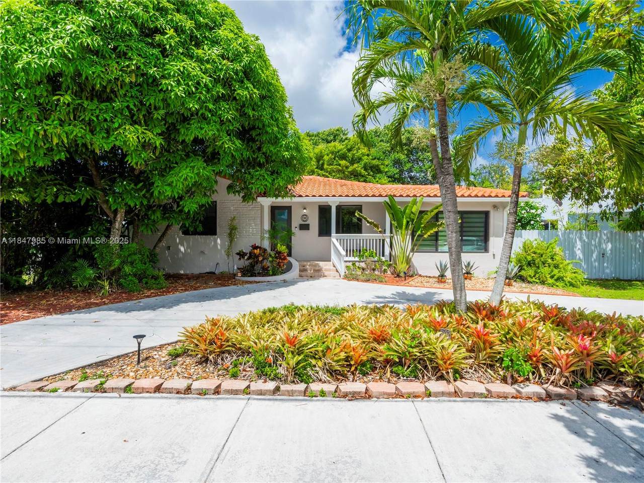 32 Hammond Dr - Photo 1
