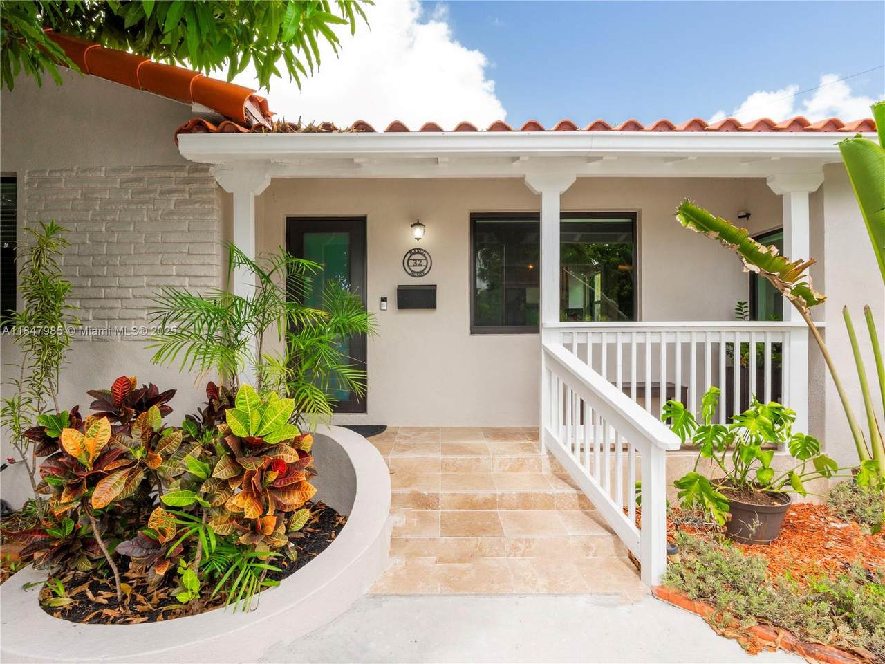 https://bt-photos.global.ssl.fastly.net/miami/1280_boomver_1_A11847985-2.jpg