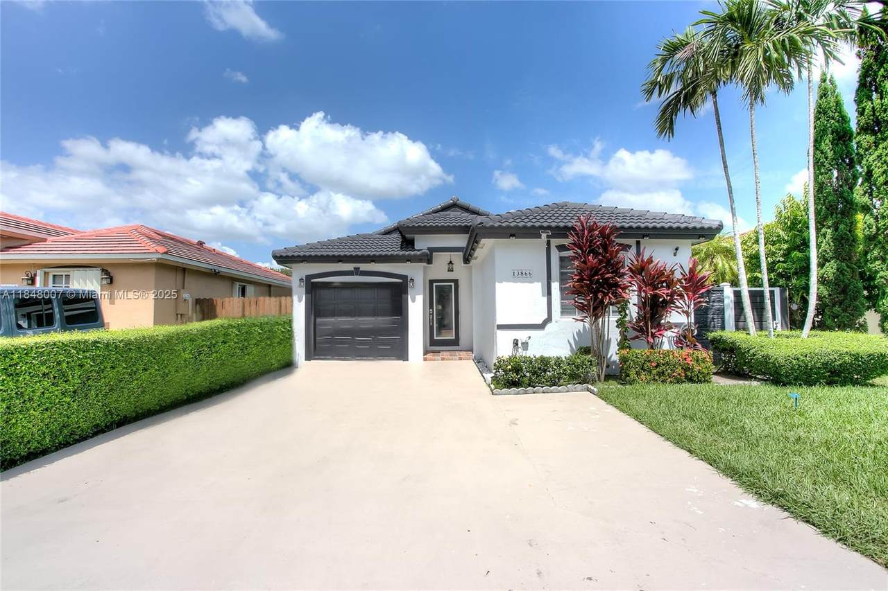 13866 151st Ave - Photo 1