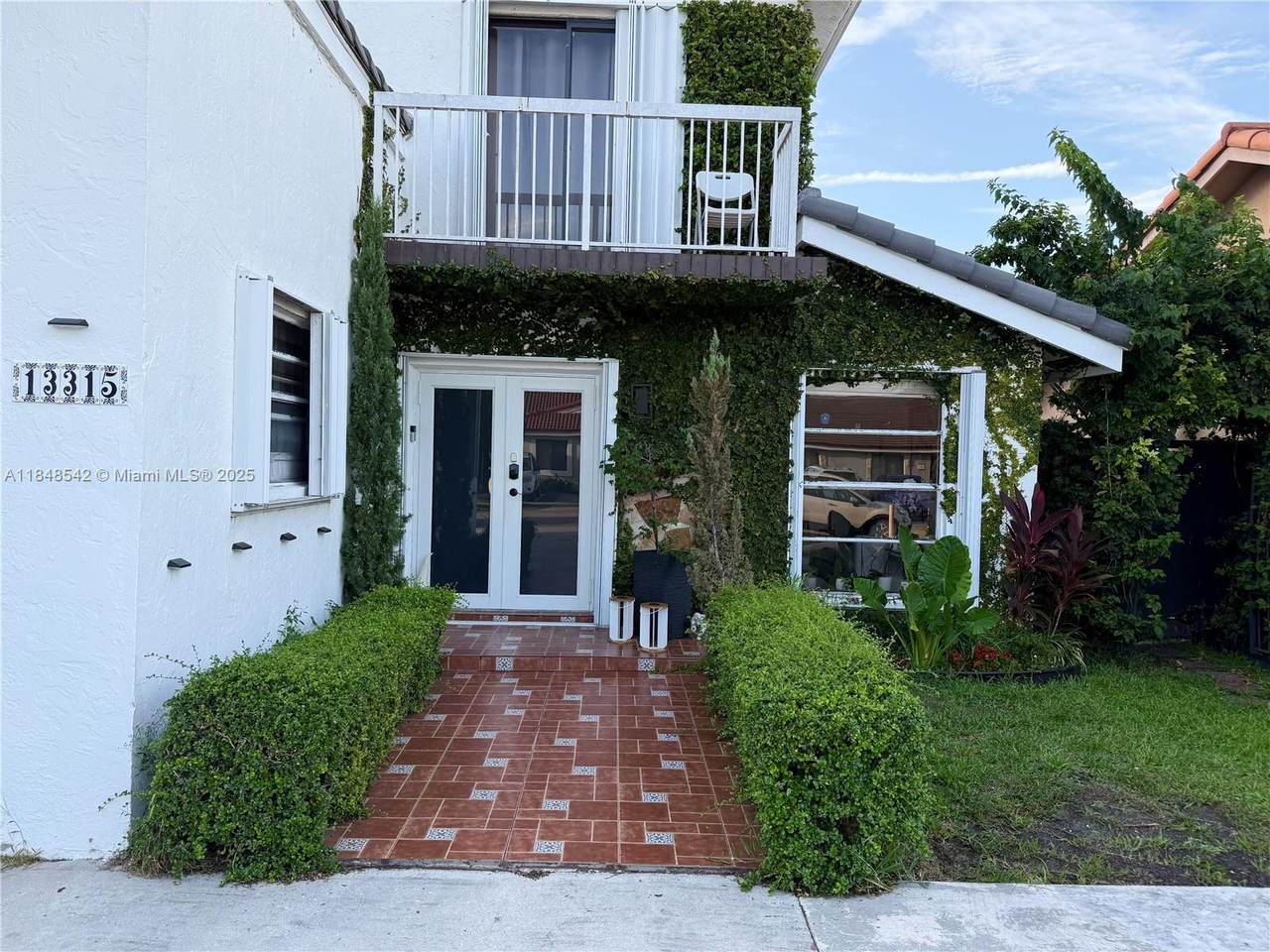 https://bt-photos.global.ssl.fastly.net/miami/1280_boomver_1_A11848542-2.jpg